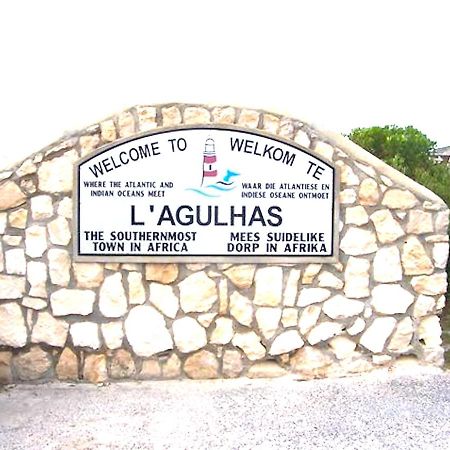 Dee'S Place Hotel Agulhas Buitenkant foto