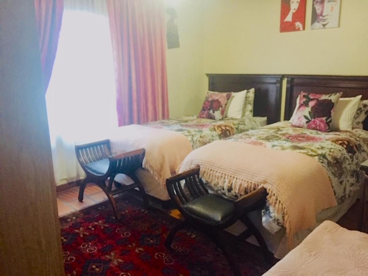 Dee'S Place Hotel Agulhas Buitenkant foto