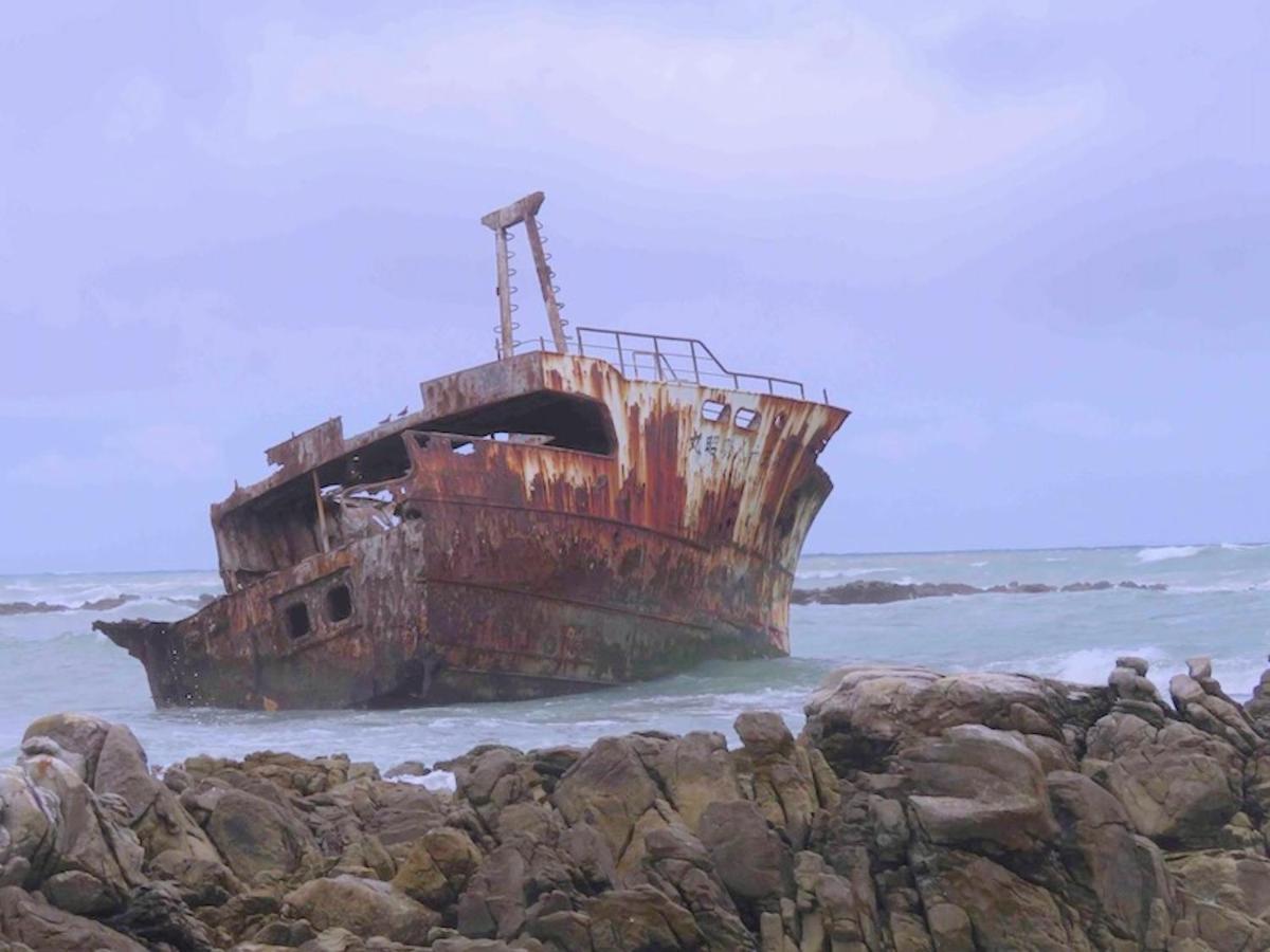 Dee'S Place Hotel Agulhas Buitenkant foto